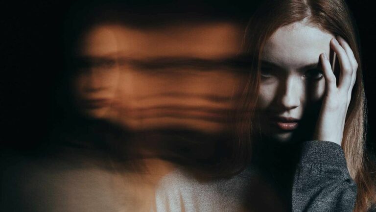alcohol withdrawal symptoms hallucinations